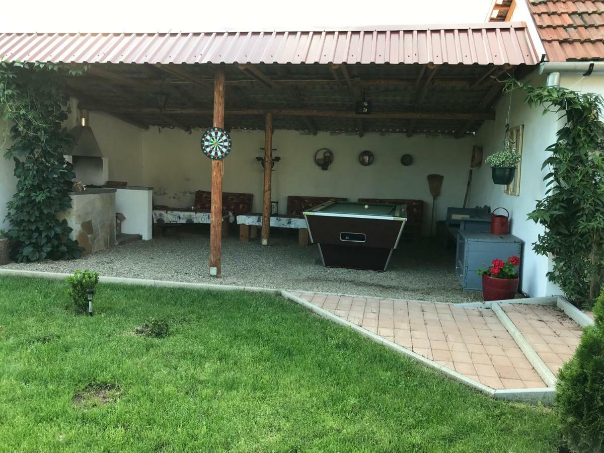 Apartment Bandi Vendeghaz *